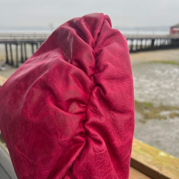 Sachel brand Raspberry Town bag size small - Picture 8 of 9